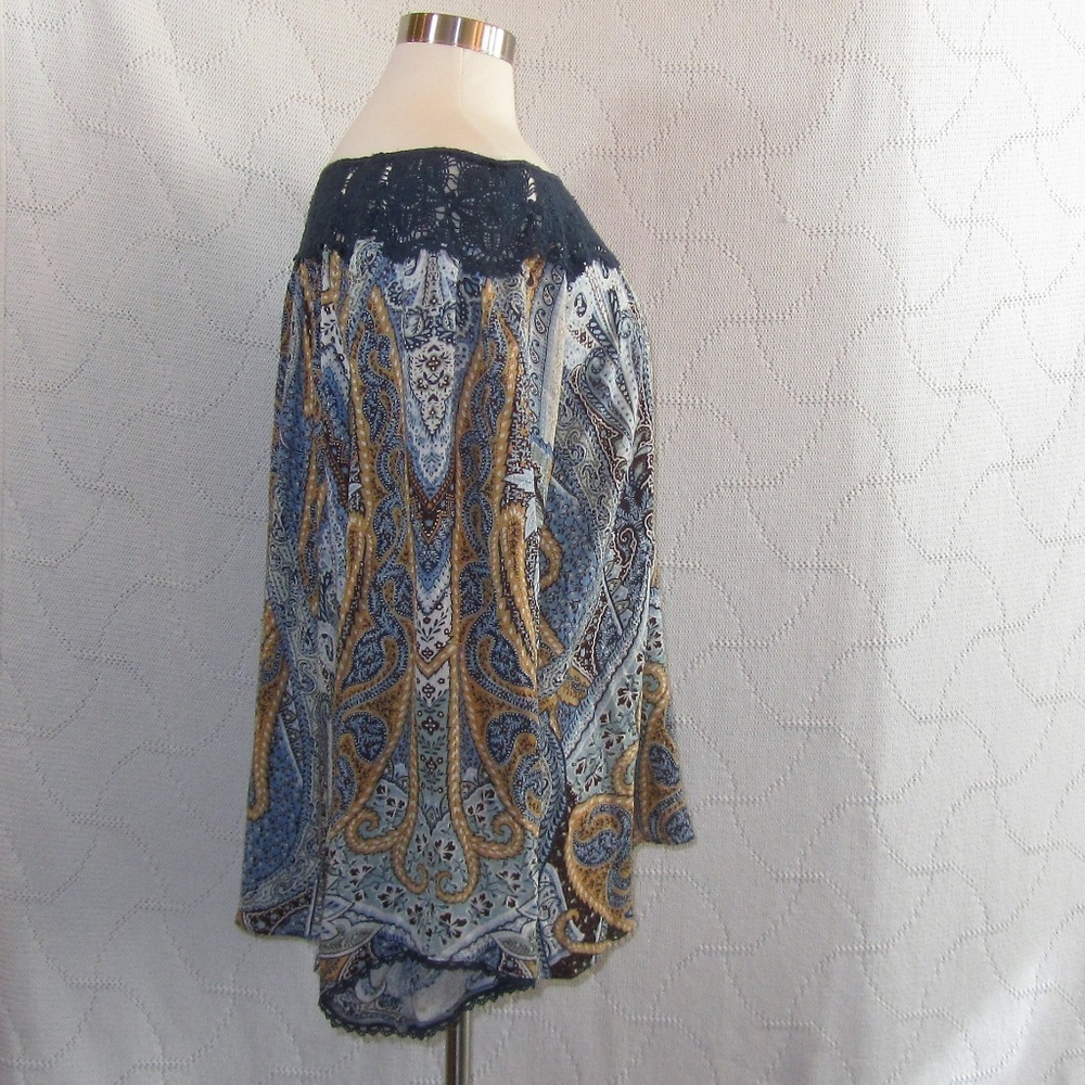 One World Crochet Detail Blouse - Picture 5 of 9
